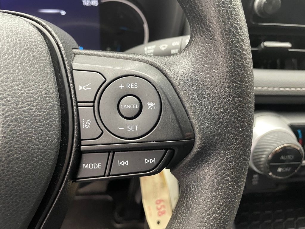 Thumbnail: 2023 Toyota RAV4 - 22