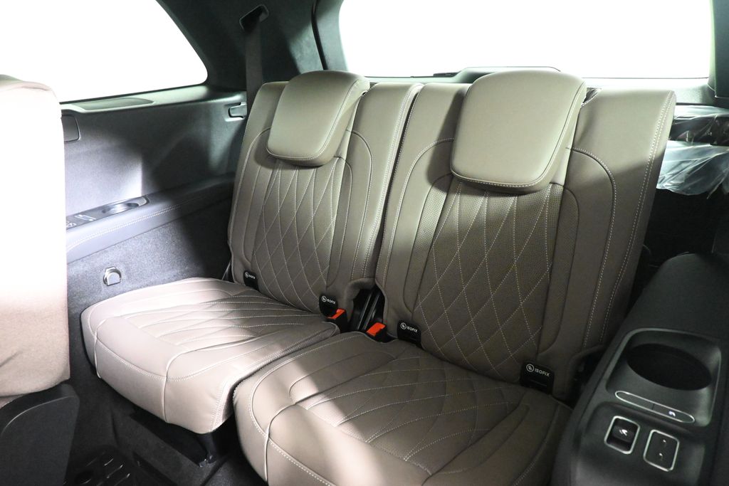 Thumbnail: 2026 Mercedes-Benz GLS - 31