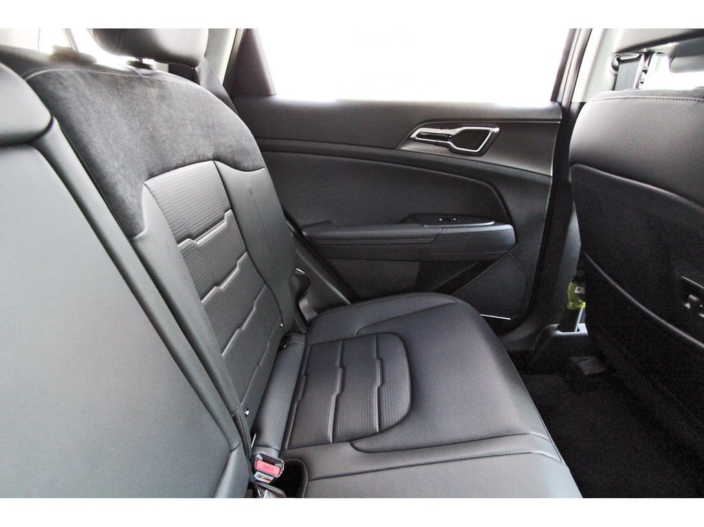 New 2026 Kia Sportage Hybrid SUV