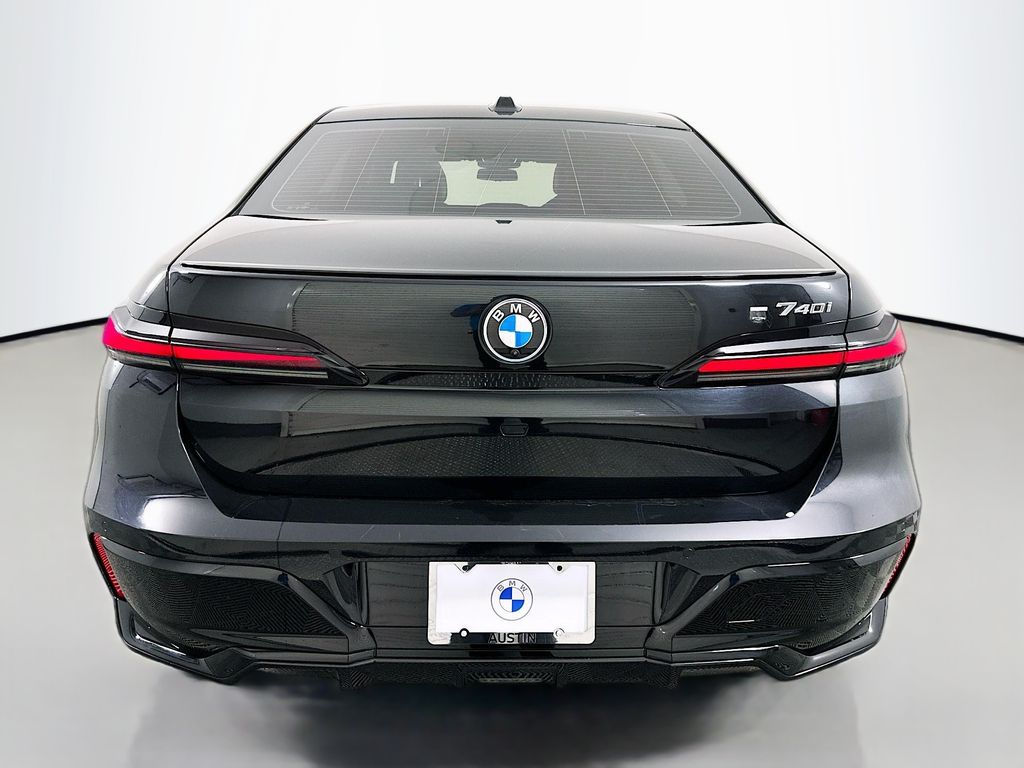 Thumbnail: 2023 BMW 7 Series - 6