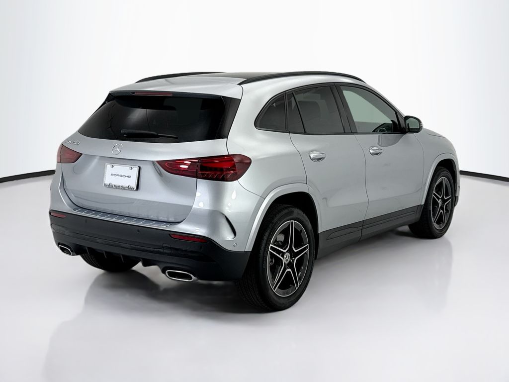 Used 2025 Silver Mercedes-Benz GLA 250 image 7