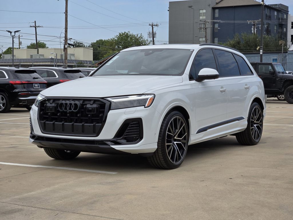 new 2025 Audi Q7 car, priced at $78,895