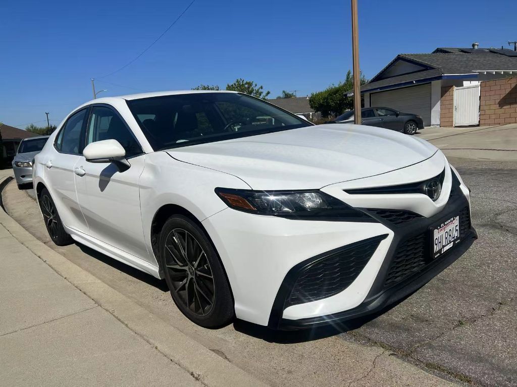 2023 Toyota Camry SE FWD