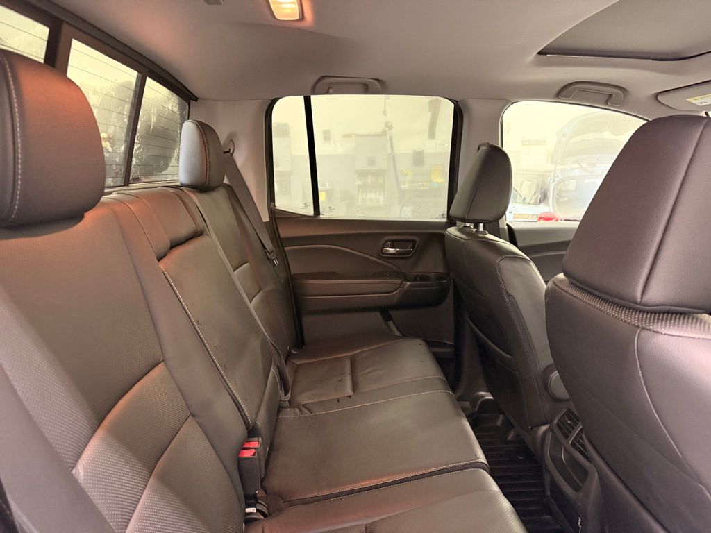 Thumbnail: 2019 Honda Ridgeline - 27