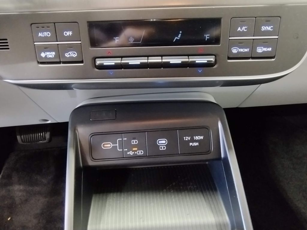 2024 Hyundai Kona Electric SEL