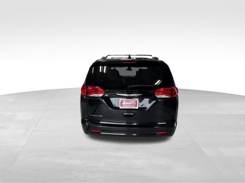 Used 2021 Black Chrysler LXI image 4