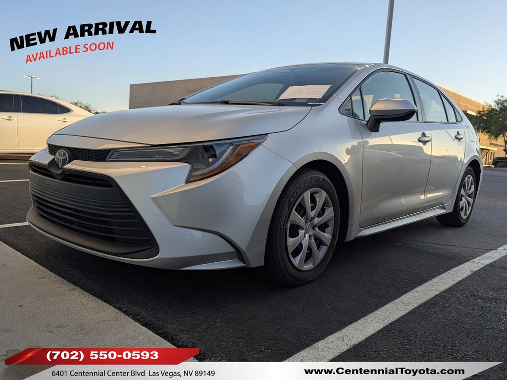 2025 Toyota Corolla LE CVT's photo