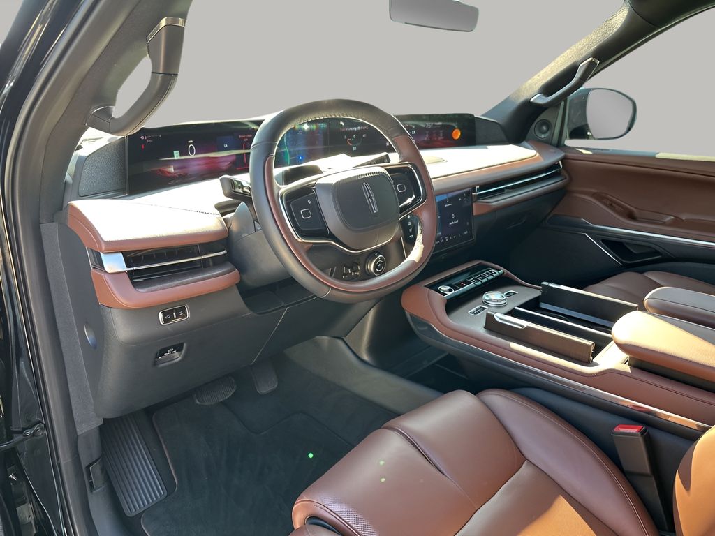 Used Car 2025 Lincoln Navigator  Reserve For Sale Under $100,000 In Austin, Texas