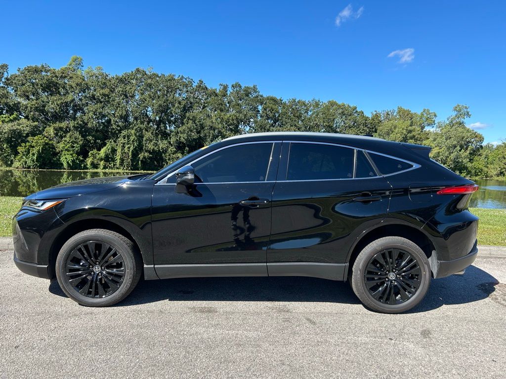 Thumbnail: 2022 Toyota Venza - 2