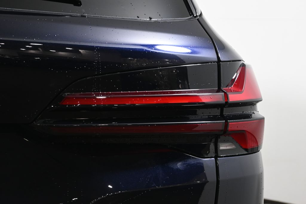 Thumbnail: 2026 BMW X5 - 13