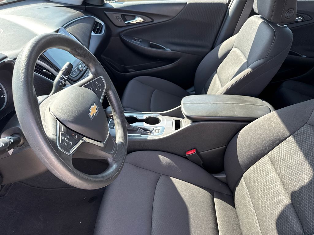 2024 Chevrolet Malibu 1LT - Photo 18