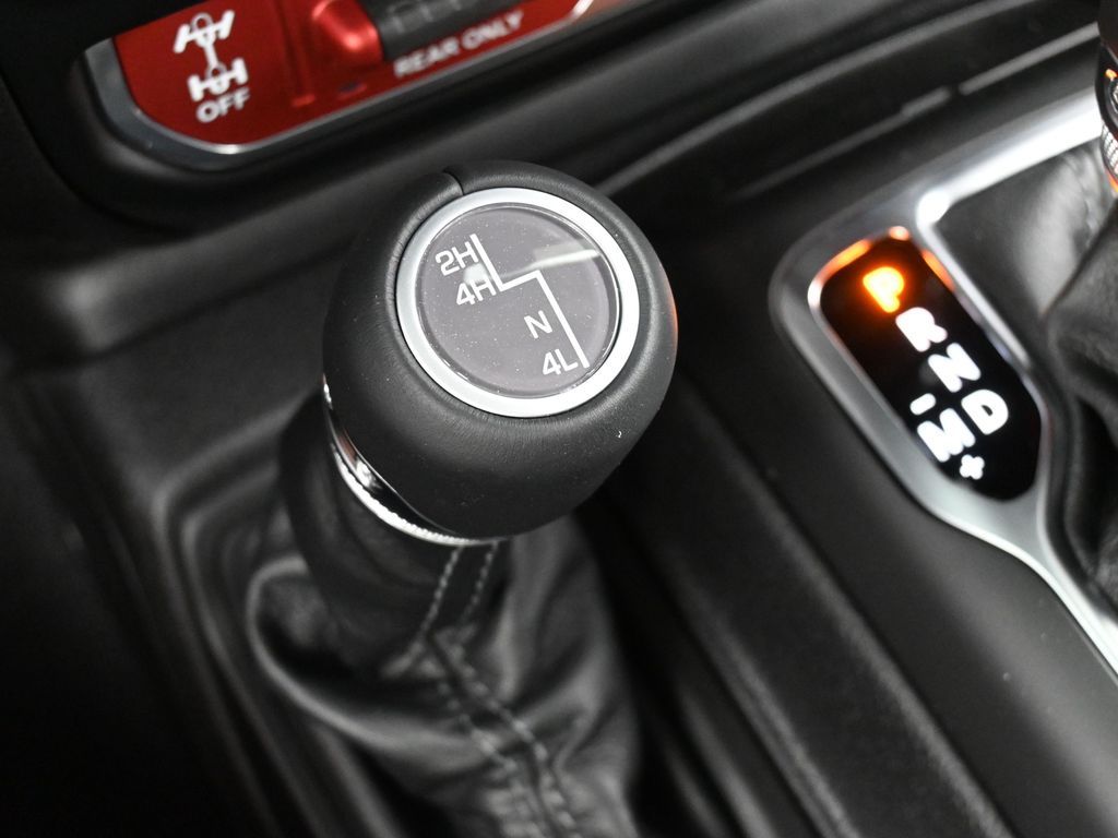 New 2026 Reign Jeep Rubicon image 23