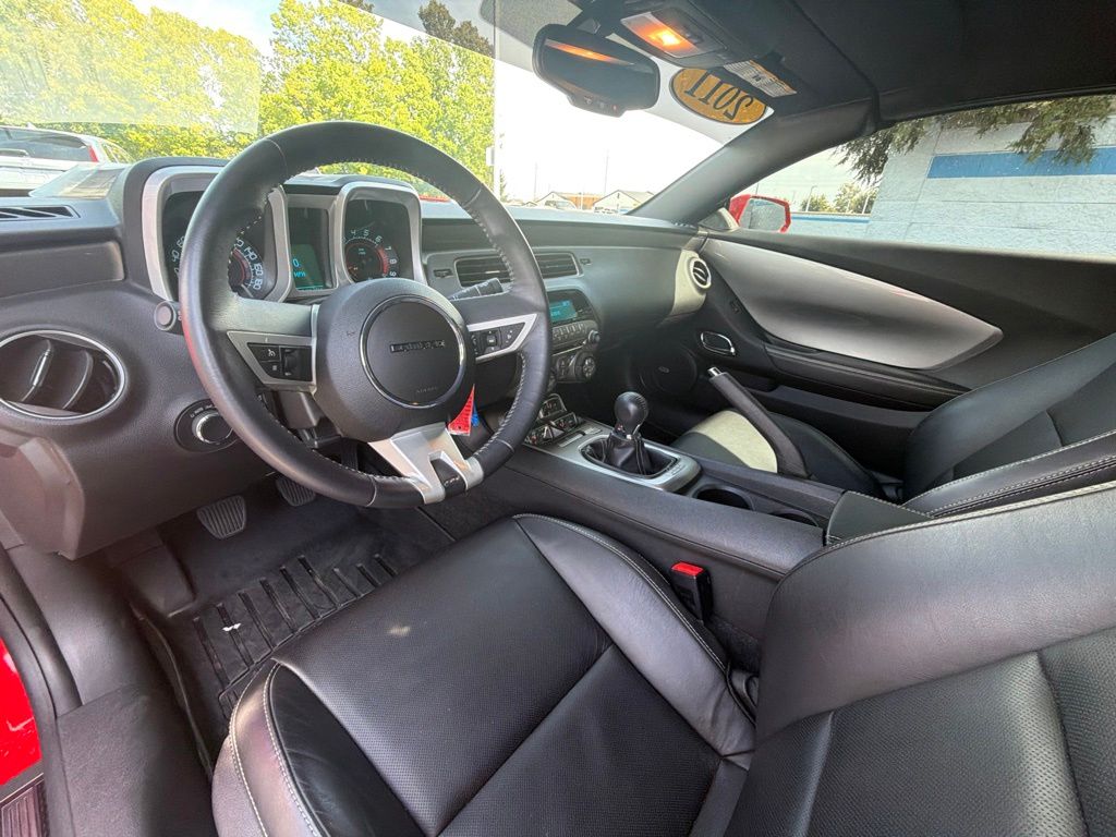 Thumbnail: 2011 Chevrolet Camaro - 11