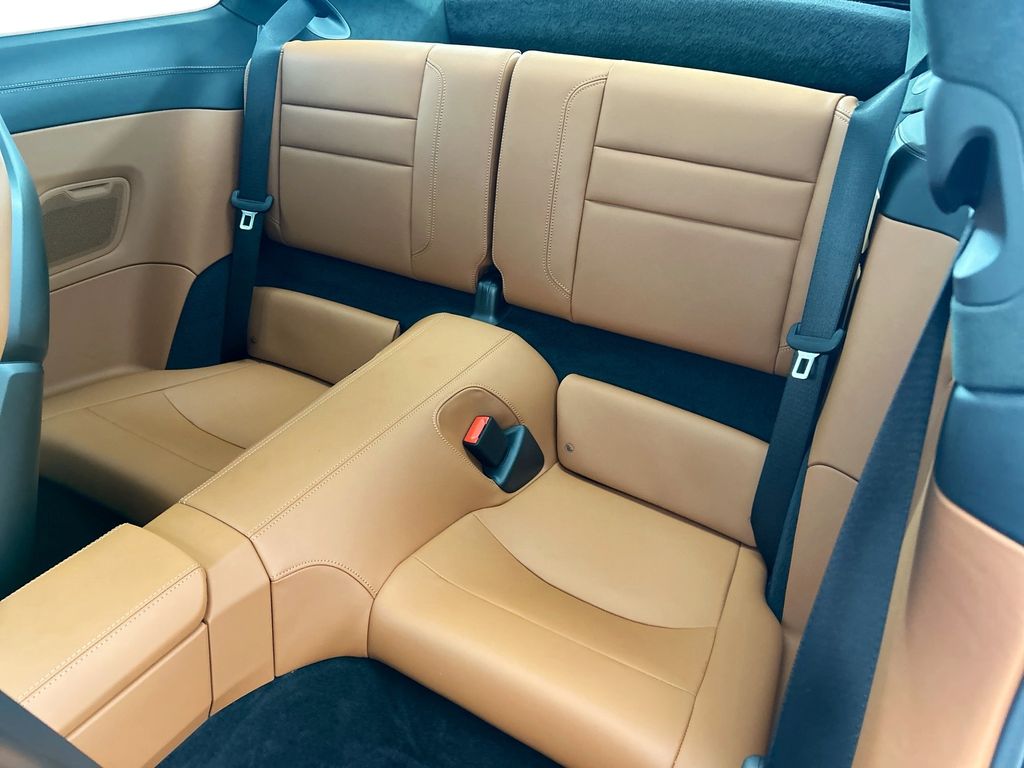 Thumbnail: 2026 Porsche 911 - 18