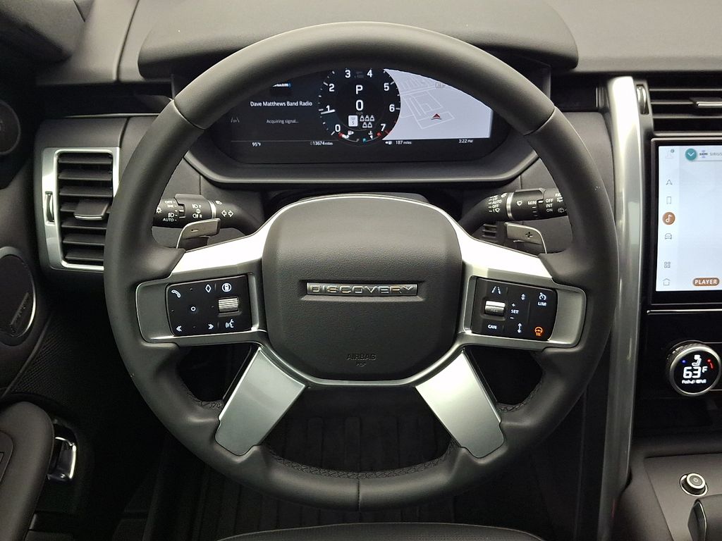 Thumbnail: 2025 Land Rover Discovery - 21