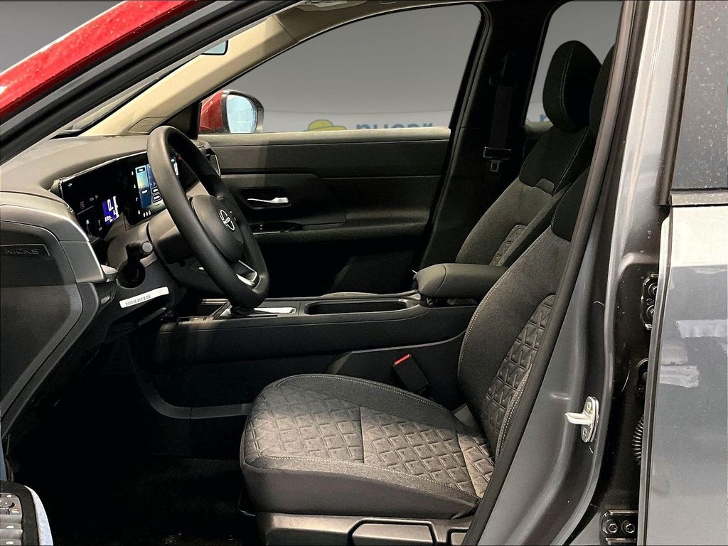 2026 Nissan Kicks — photo 9