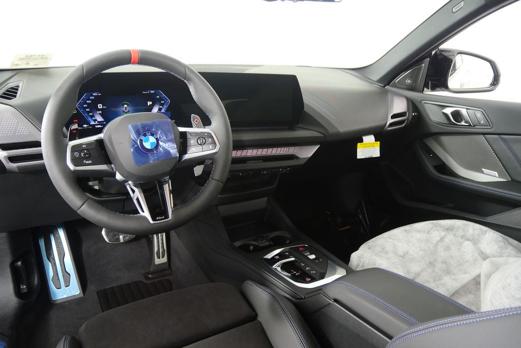 Thumbnail: 2025 BMW 2 Series - 18