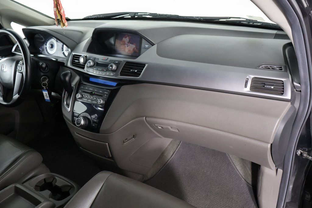 Thumbnail: 2012 Honda Odyssey - 7