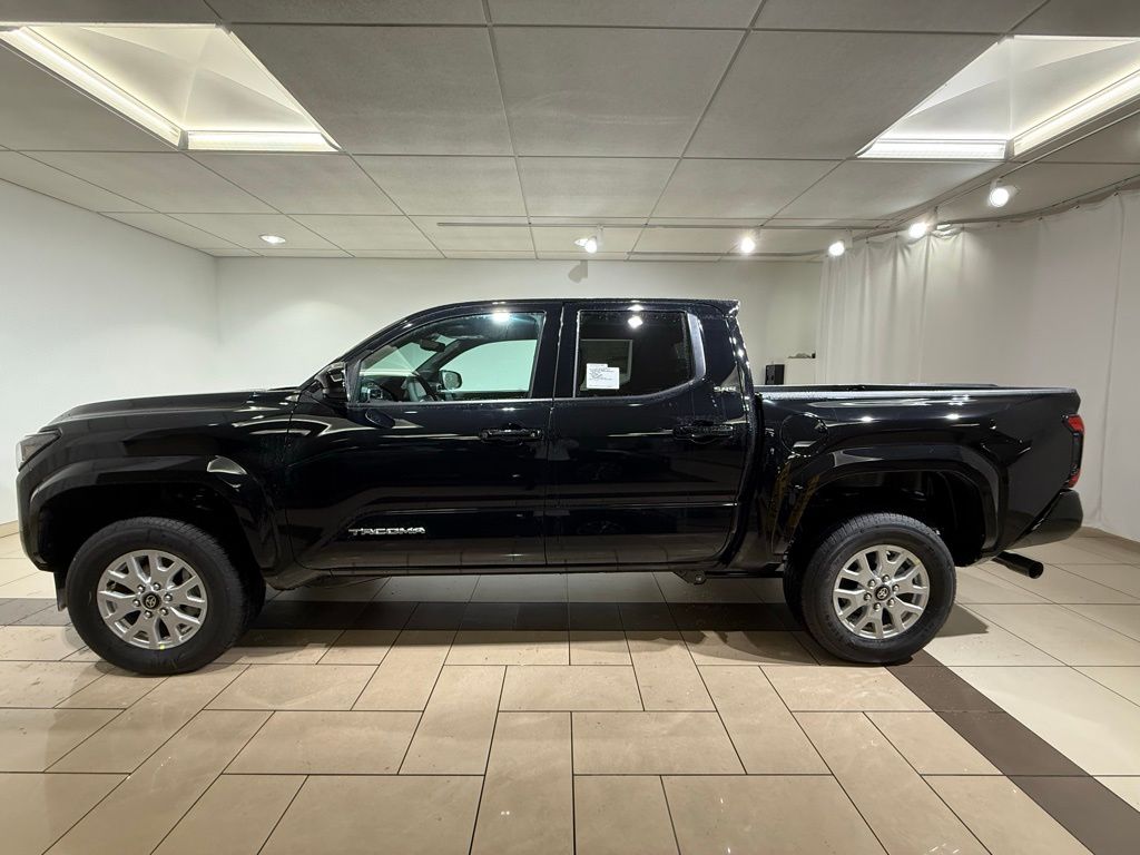 Thumbnail: 2025 Toyota Tacoma - 2