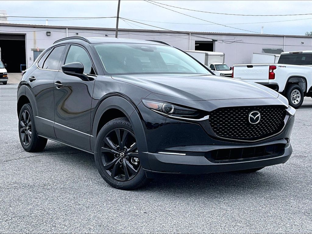 2025 Mazda CX-30 — photo 1