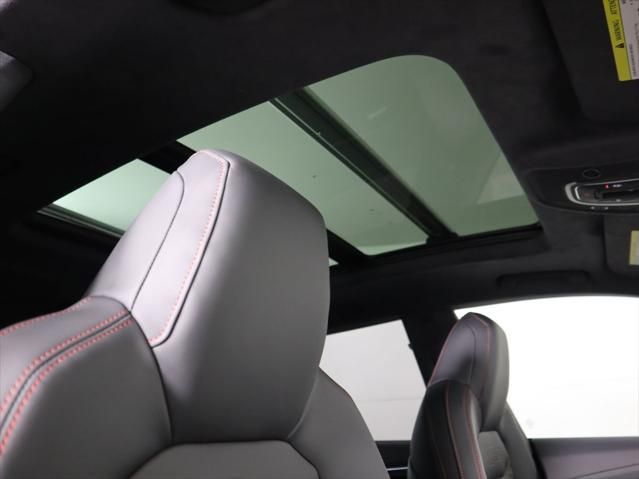 Thumbnail: 2026 Audi RS Q8 - 20