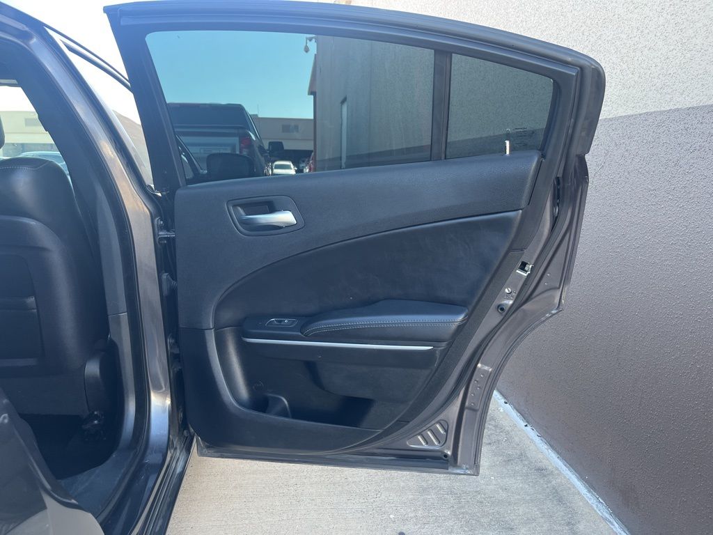 Thumbnail: 2020 Dodge Charger - 14