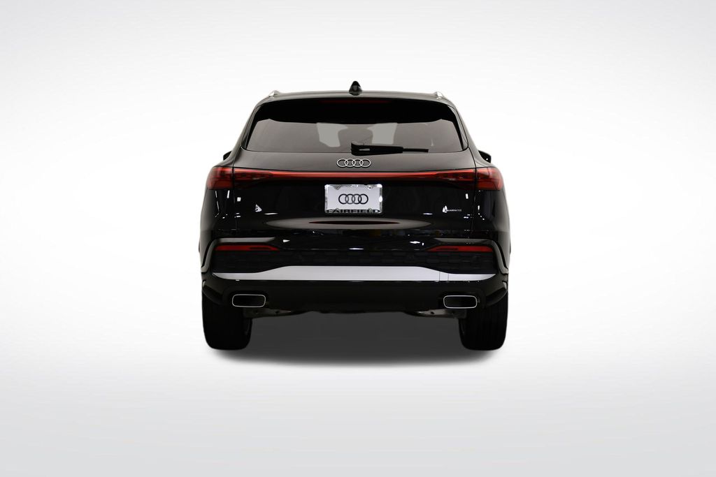 Thumbnail: 2025 Audi Q5 - 4