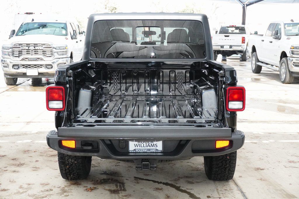 Used Car 2023 Jeep Gladiator  Sport For Sale Under $40,000 In Weatherford, Texas