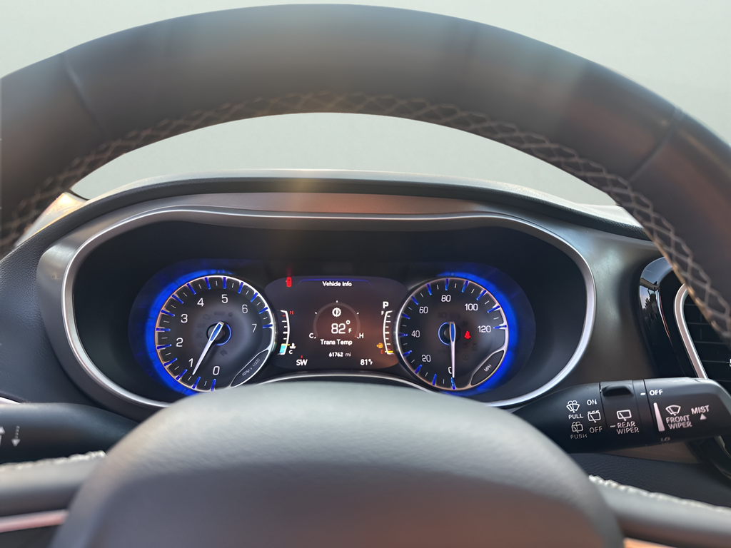 Used Car 2024 Chrysler Pacifica  Touring L For Sale Under $30,000 In Austin, Texas