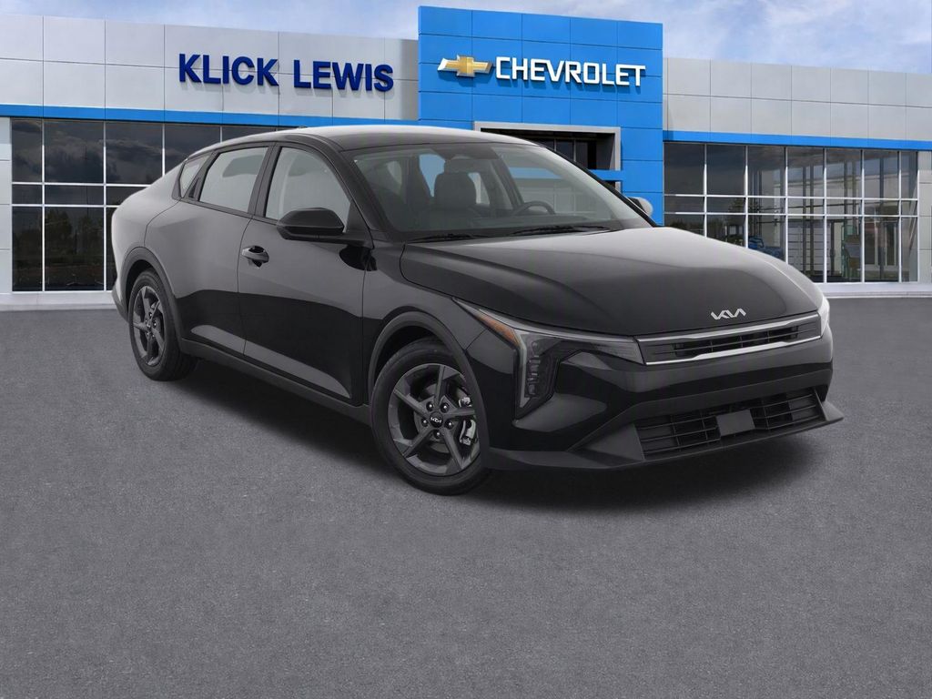 2025 Kia K4 LXS Black at Klick Lewis Buick Chevrolet