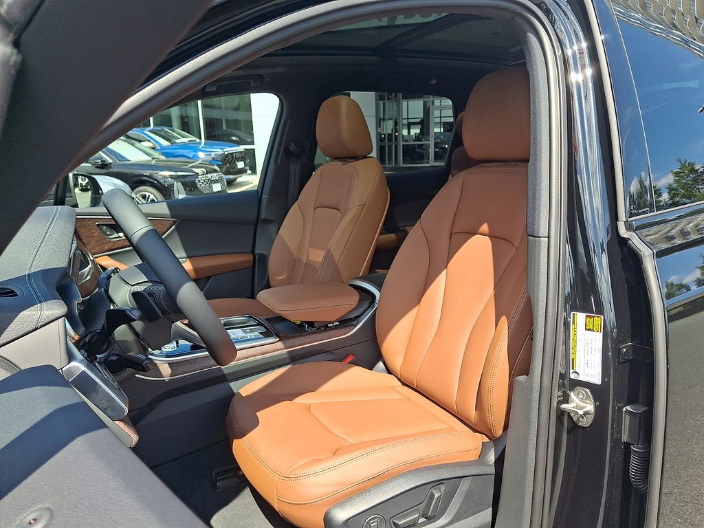 Thumbnail: 2026 Audi Q7 - 10