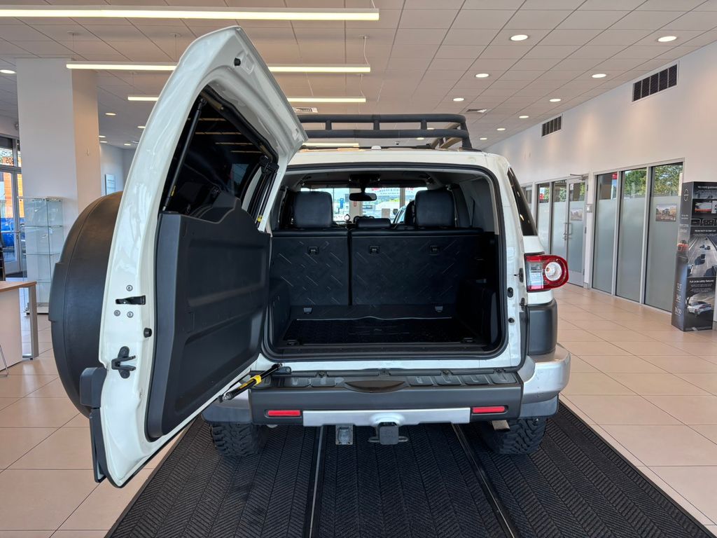 2013 Toyota FJ Cruiser Base