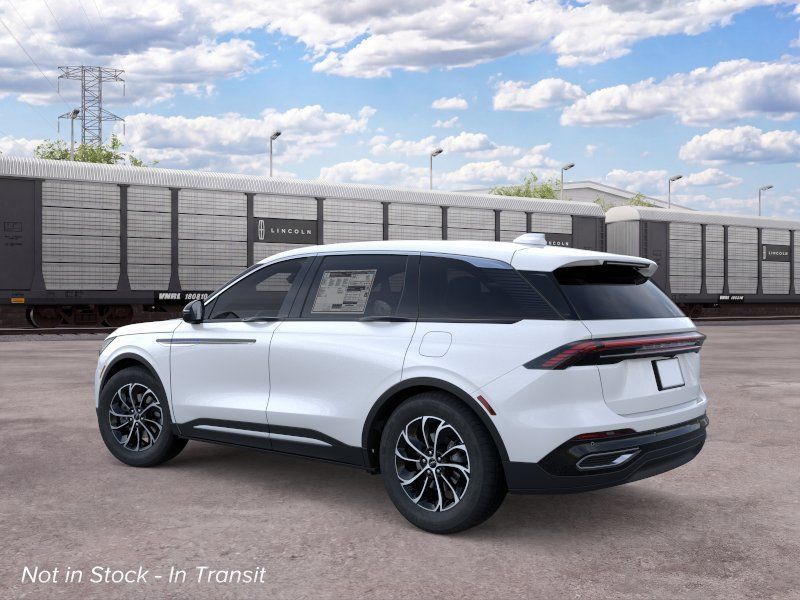 Thumbnail: 2026 Lincoln Nautilus - 4