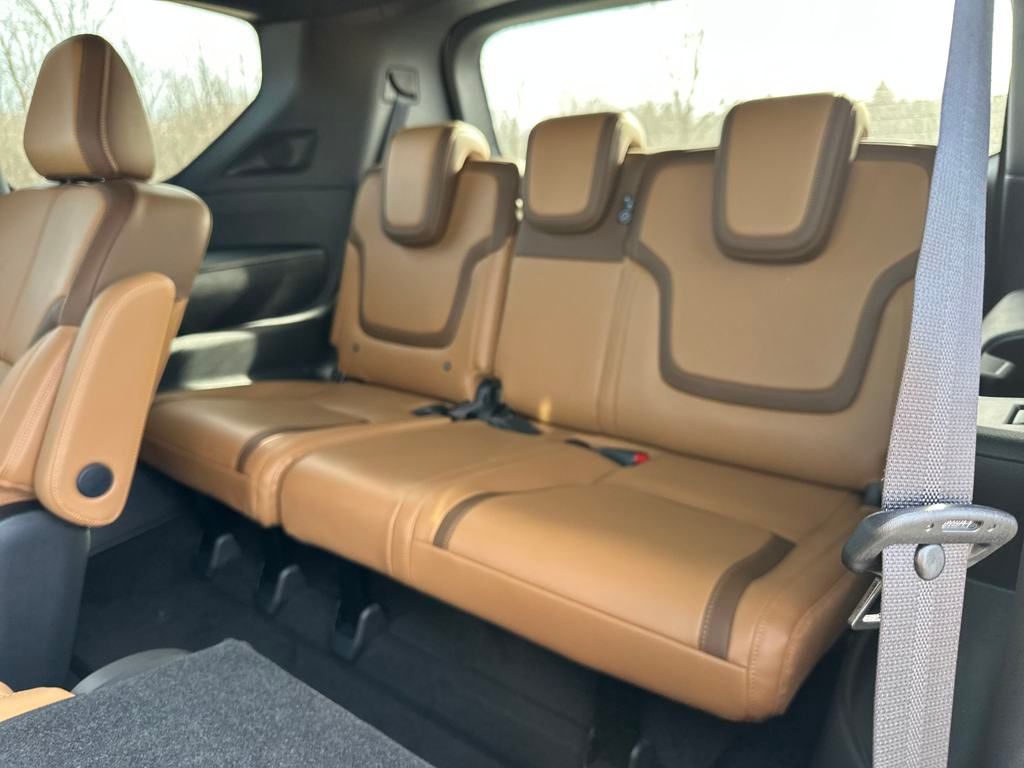 2025 Nissan Armada SL photo