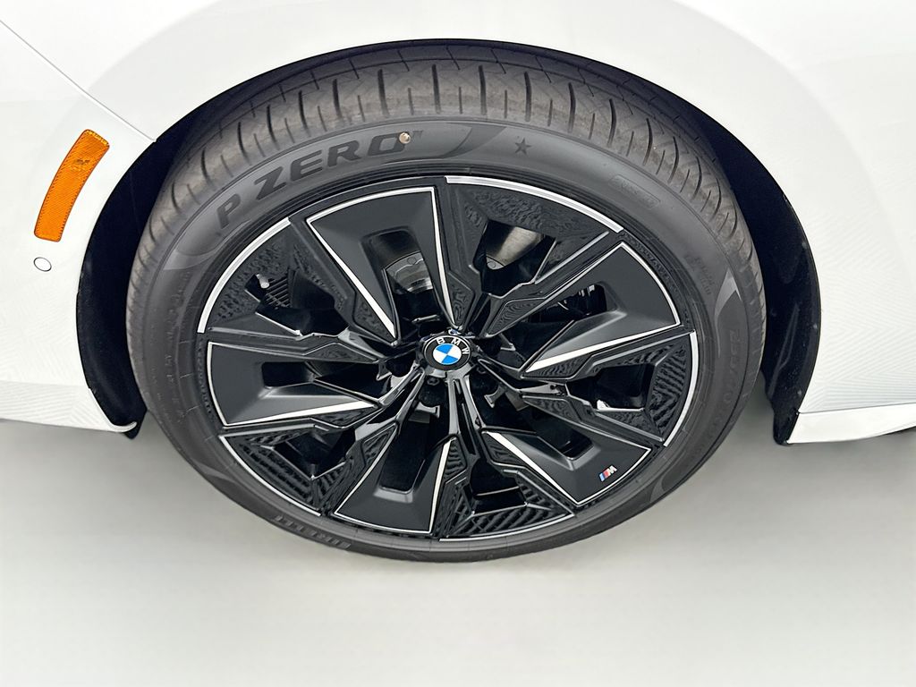 Thumbnail: 2026 BMW i7 - 29