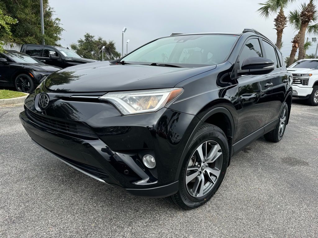 2018 Toyota RAV4 XLE 4