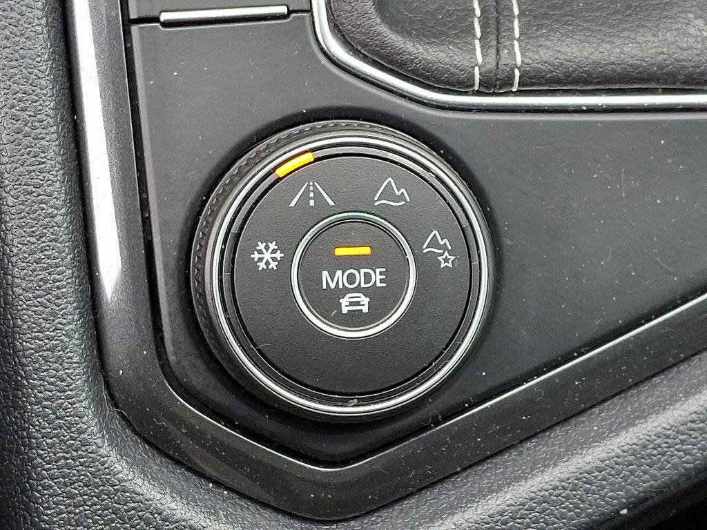 2022 Volkswagen Tiguan 2.0T SE Black at Sutliff Volkswagen
