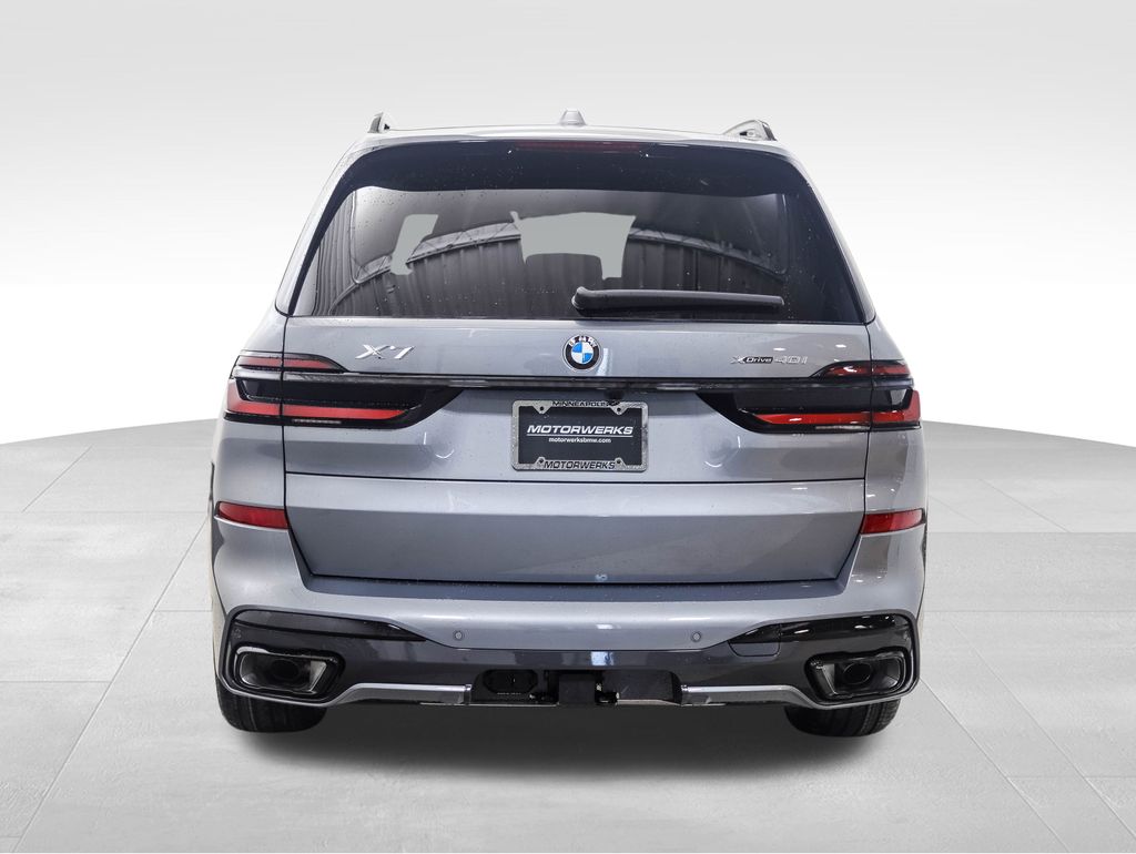 2025 BMW X7 xDrive40i 4