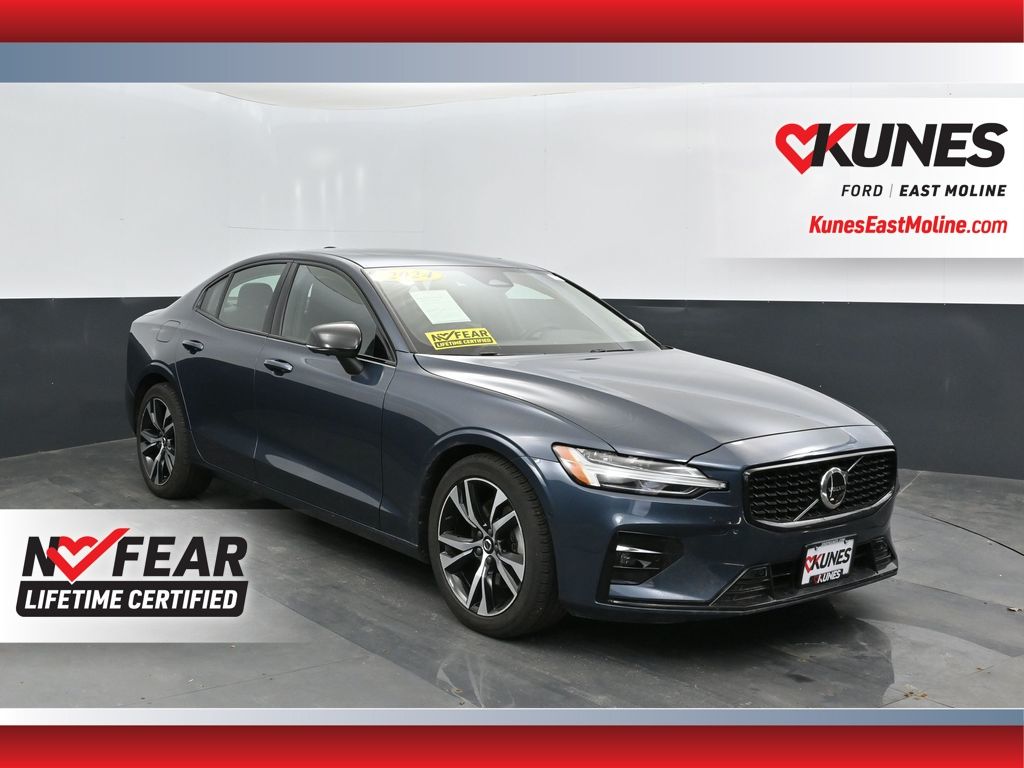 Denim Blue Metallic 2024 Volvo S60 B5 Plus Dark Theme FWD Sedan Front-Wheel Drive Automatic