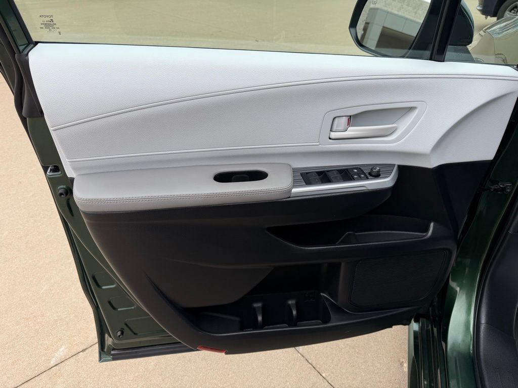 used 2025 Toyota Sienna car, priced at $41,903