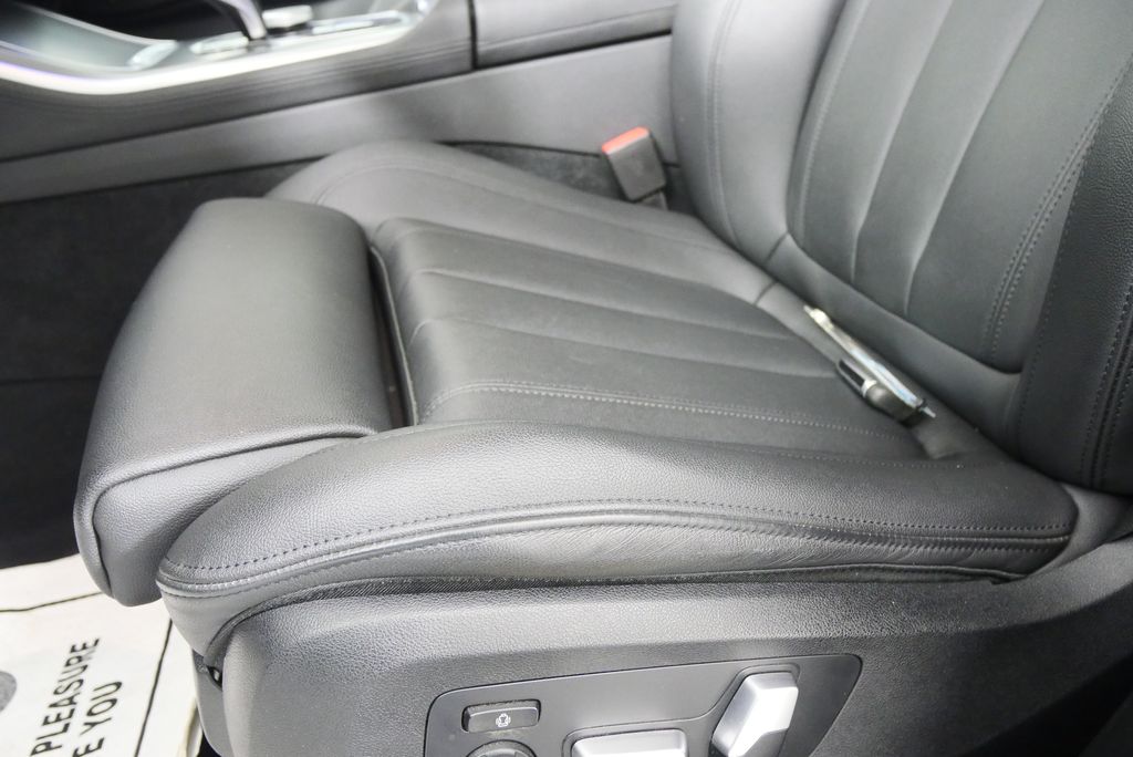 Thumbnail: 2022 BMW X5 - 9