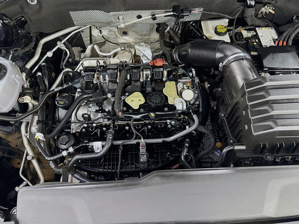 2024 Volkswagen Atlas 2.0T SE w/Technology photo