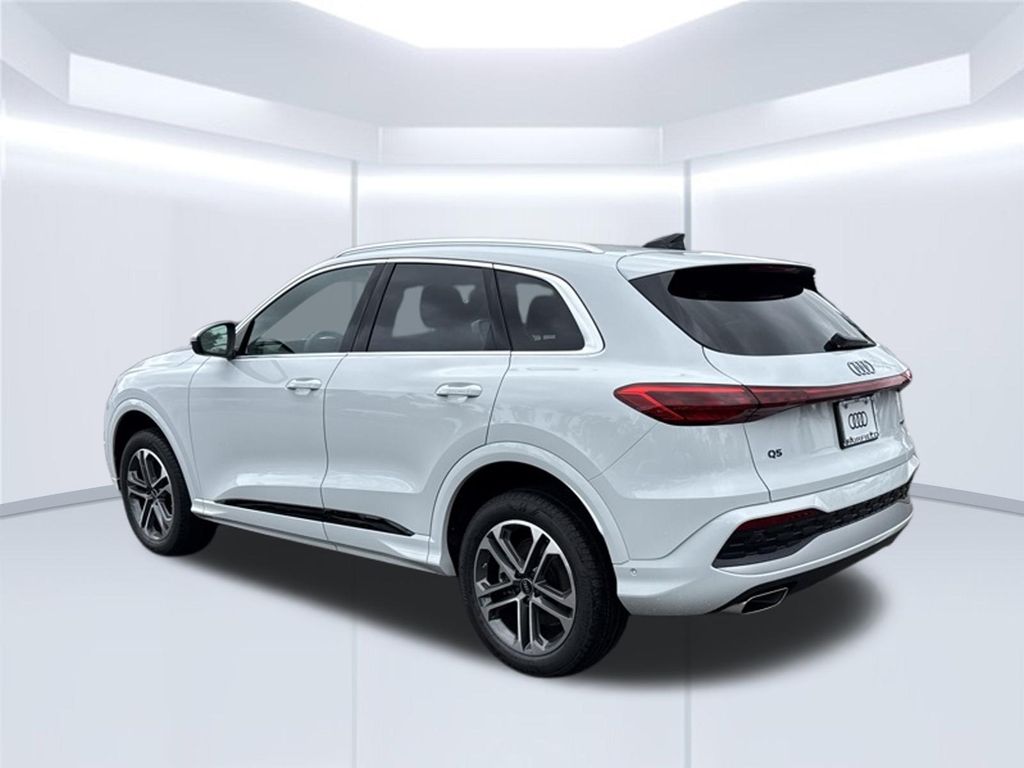 Thumbnail: 2026 Audi Q5 - 3