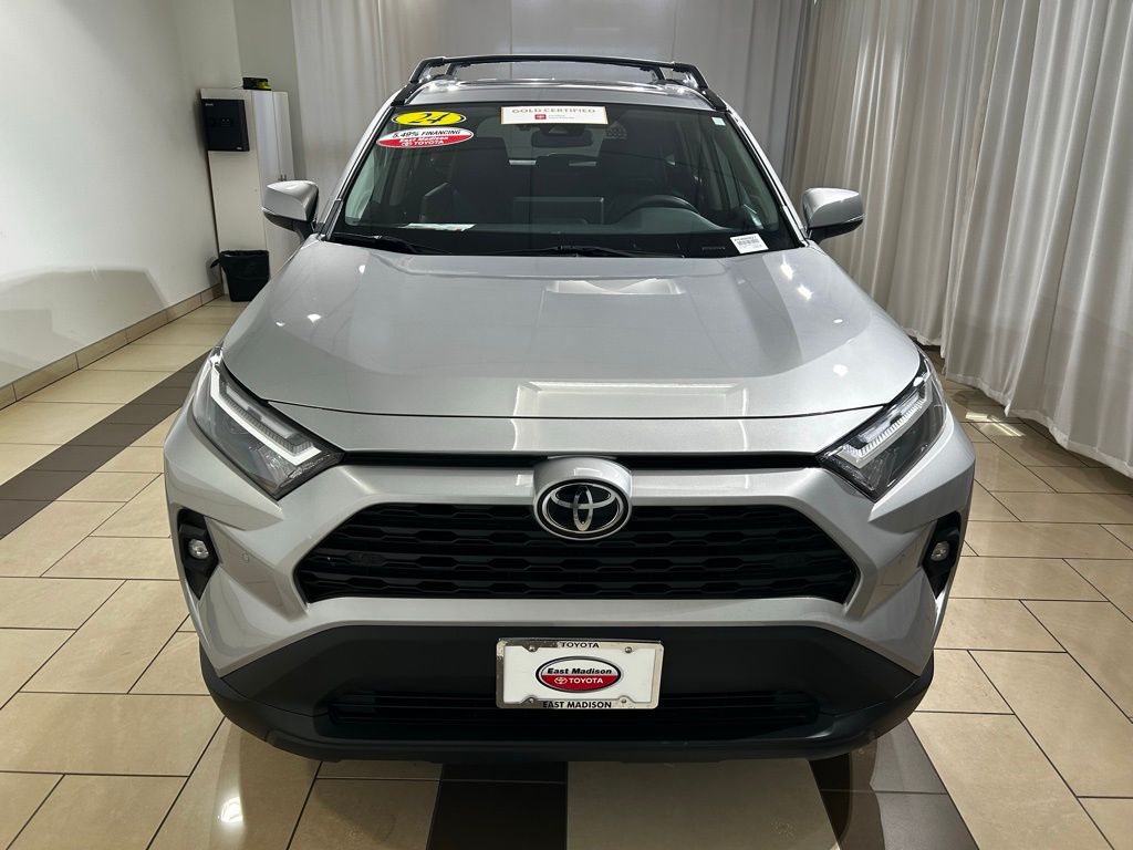 2024 Toyota RAV4 XLE Premium 8