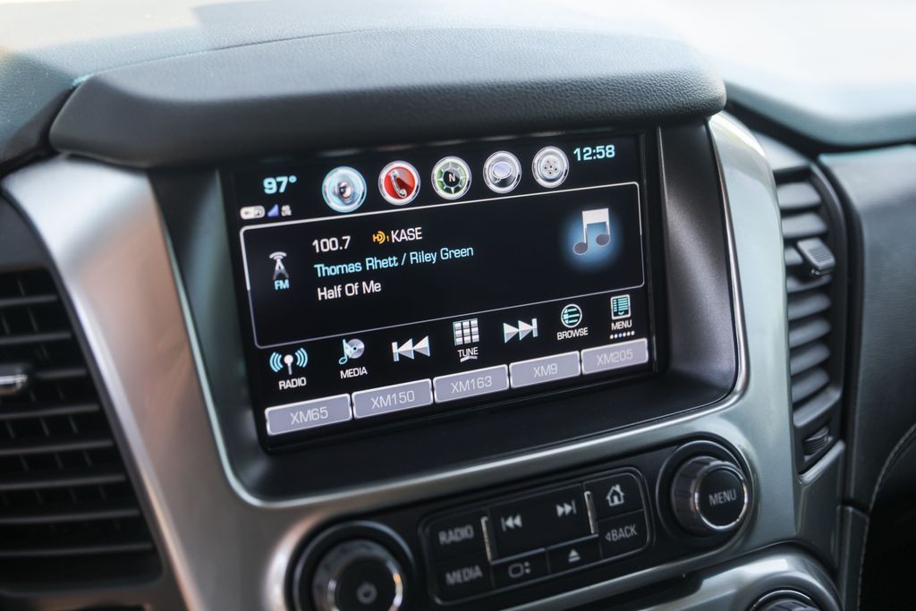 Used 2019 Gray Chevrolet Premier image 19