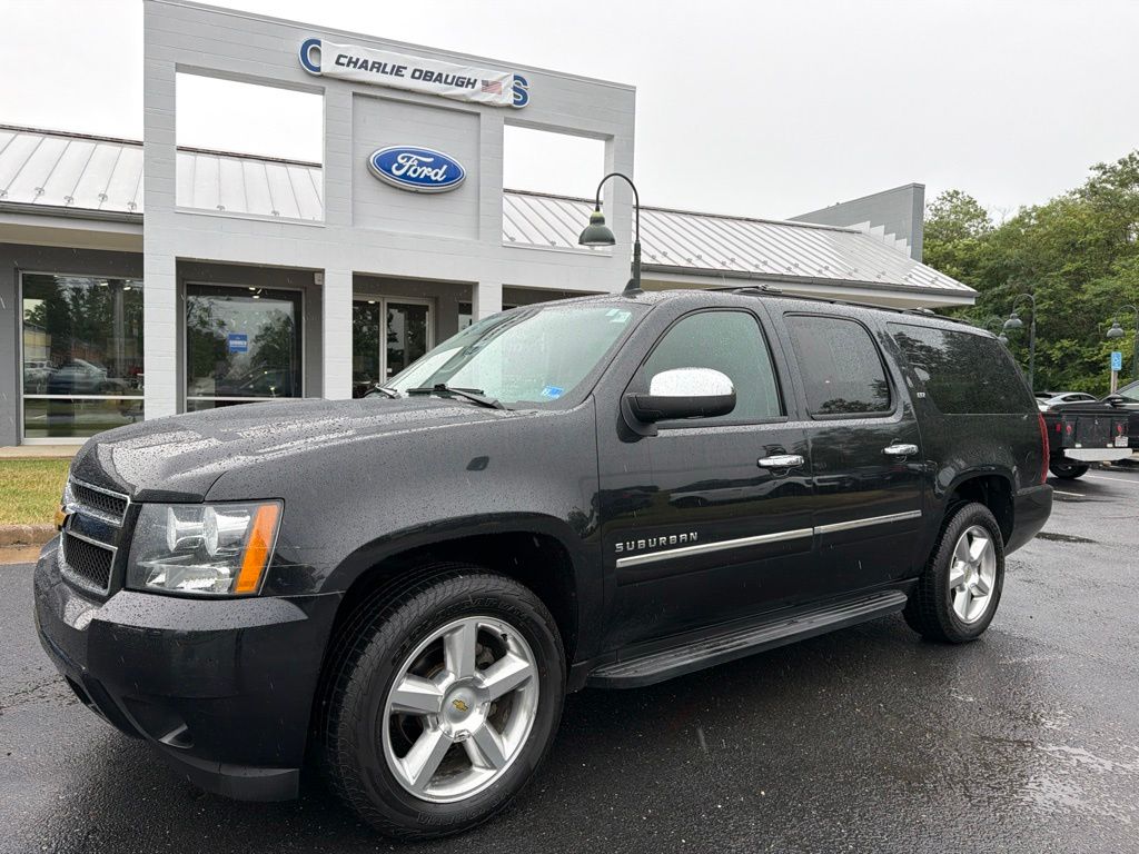 Black Granite Metallic 2013 Chevrolet Suburban SUV / Crossover Four-Wheel Drive 6-Speed Automatic Overdrive