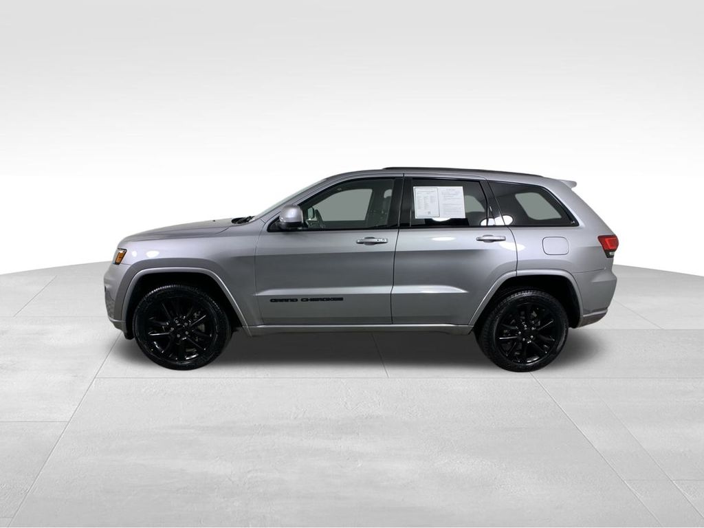 2020 Jeep Grand Cherokee Altitude 3