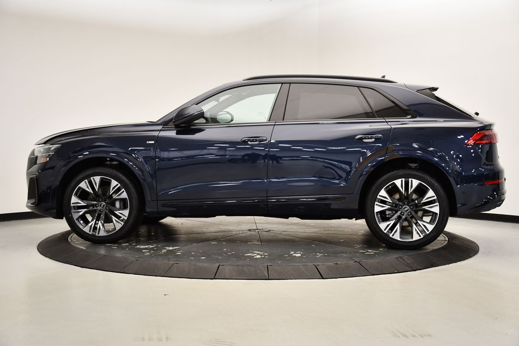 2025 Audi Q8  2