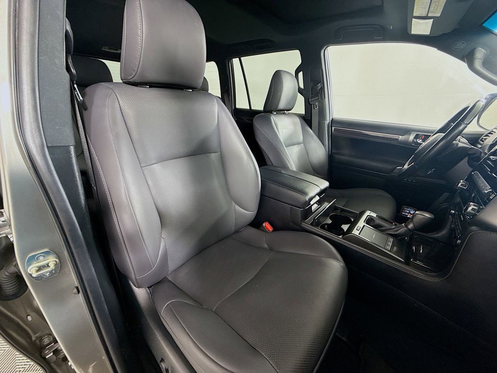Thumbnail: 2022 Lexus GX - 28