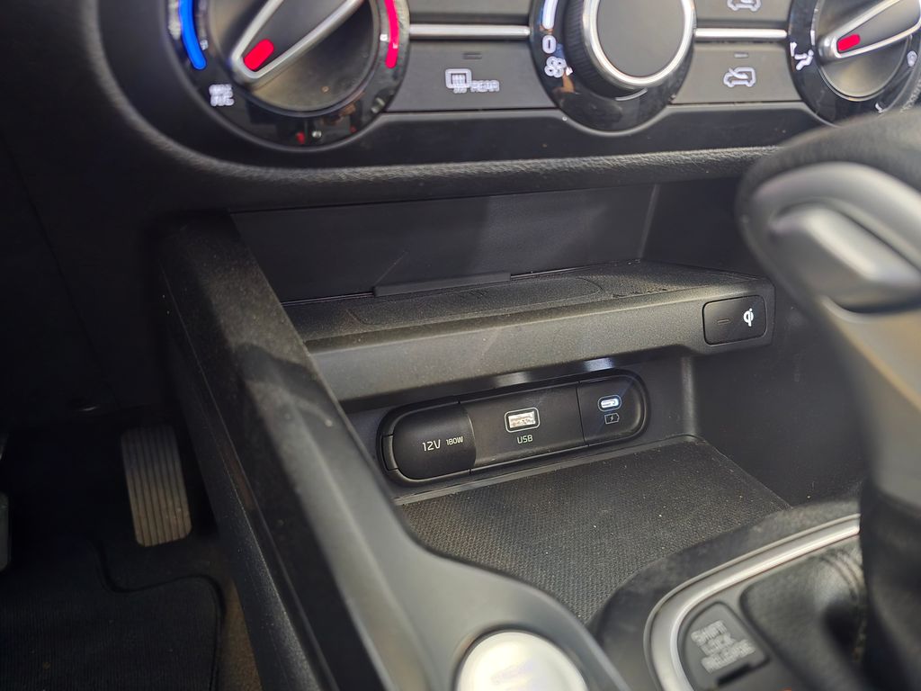 Thumbnail: 2025 Kia Soul - 21